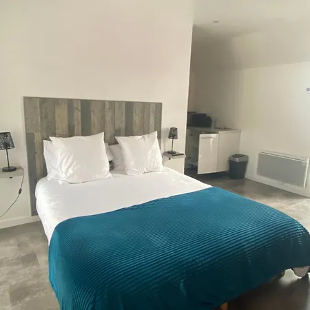 Bed & Breakfast Aux Charmes Isques