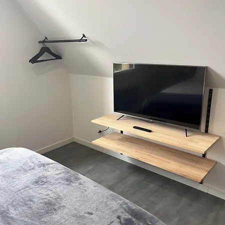 Bed & Breakfast Aux Charmes Isques