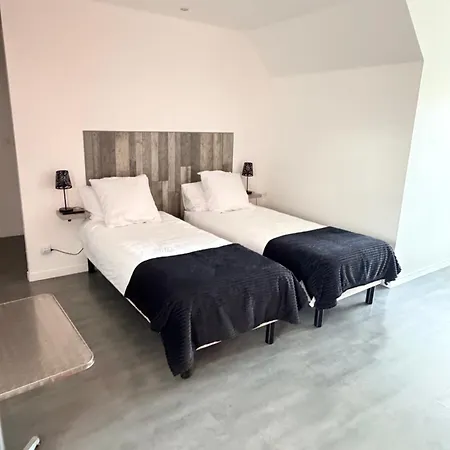 Bed and Breakfast Aux Charmes 3*