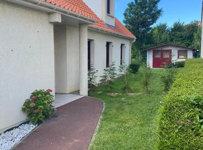 Bed and Breakfast Aux Charmes Isques
